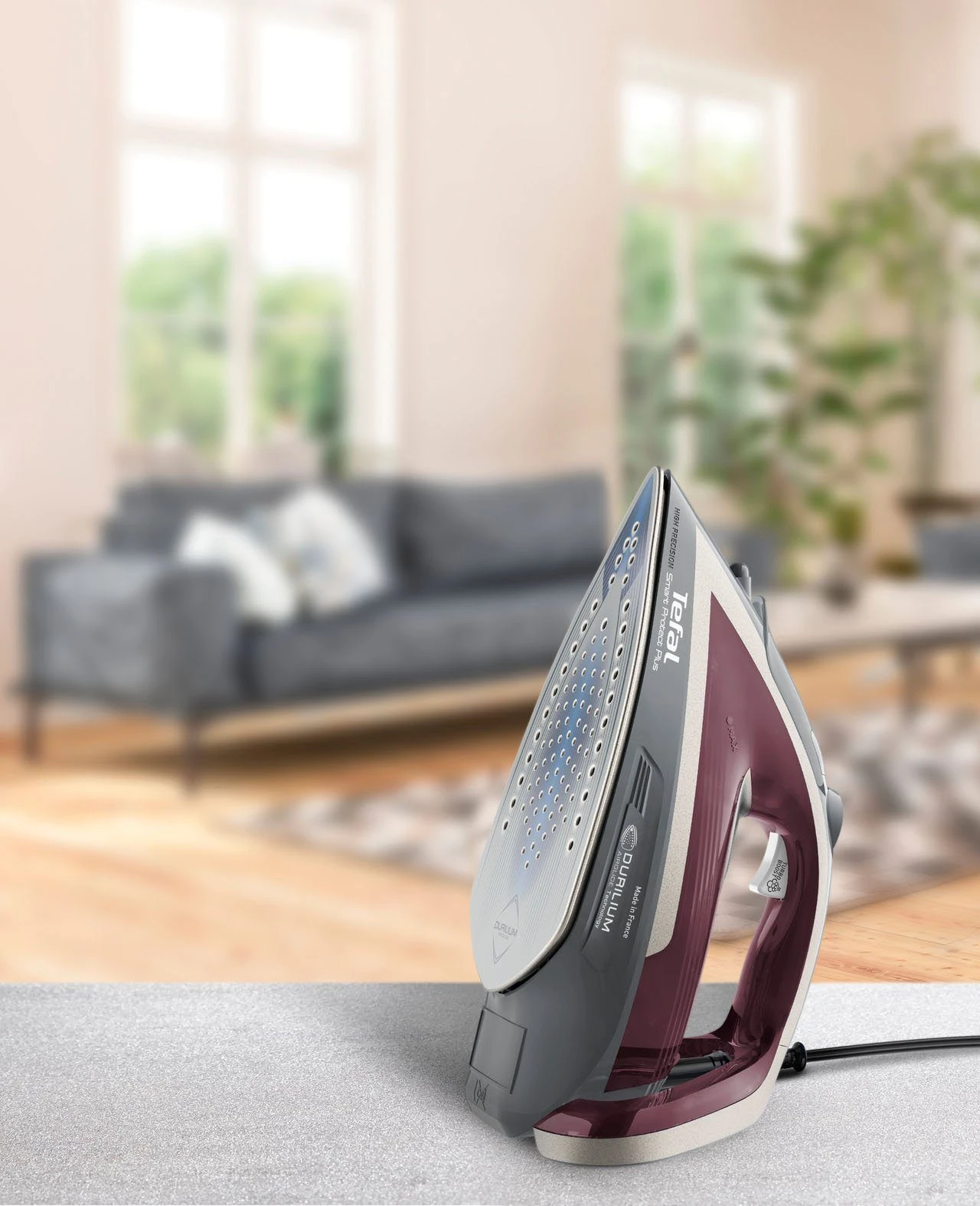 Tefal Stoomstrijkijzer FV6870 Smart Protect Plus Automatische Uitschakeling, Verticale Stoomfunctie, Uitstekende Glij-eigenschappen - Image 4